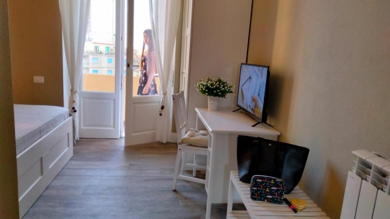 Momhouse - Appartamento - กาญารี ภายนอก รูปภาพ